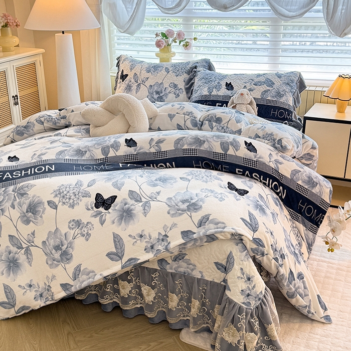 91家纺网 家纺一手货源 找家纺 美达家纺 2025新款卡通牛奶绒印花床盖四件套 梦蝶