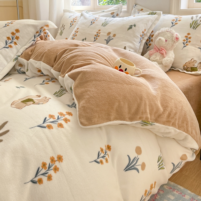 91家纺网 家纺一手货源 找家纺 沐慕 2025新款高克重牛奶绒四件套 牛奶绒-田园松鼠