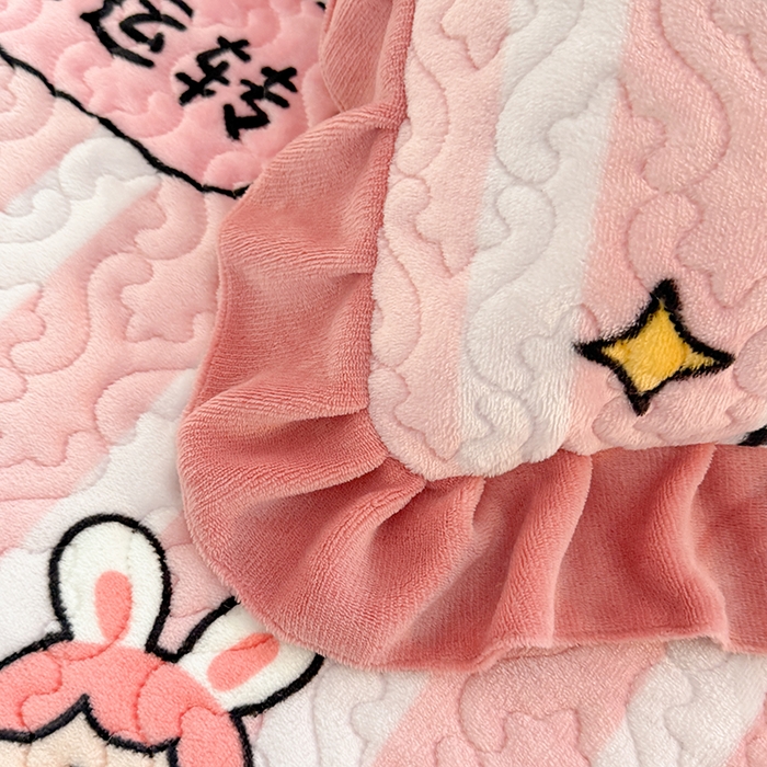 91家纺网 家纺一手货源 找家纺 美达家纺 2025新款卡通牛奶绒印花床盖四件套 时来运转