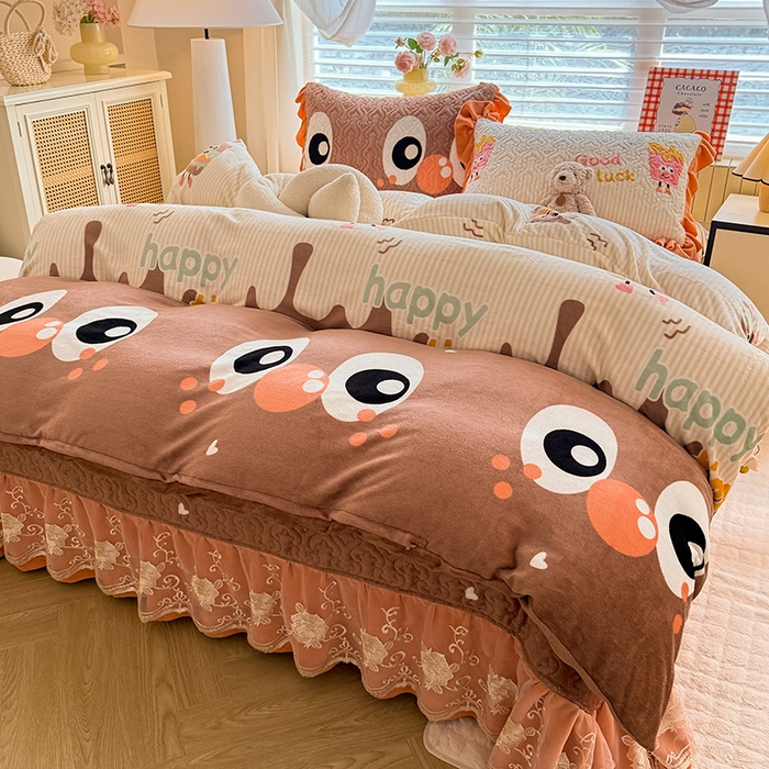 91家纺网 家纺一手货源 找家纺 美达家纺 2025新款卡通牛奶绒印花床盖四件套 甜蜜奶吧