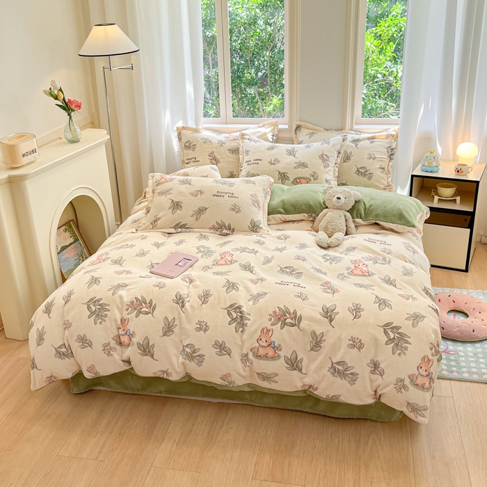 91家纺网 家纺一手货源 找家纺 沐慕 2025新款高克重牛奶绒四件套 牛奶绒-叶子小兔