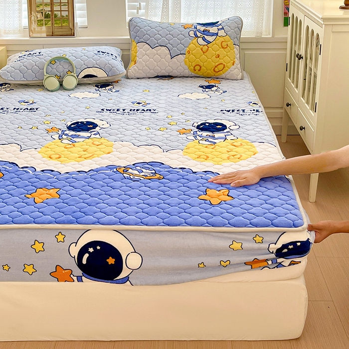 91家纺网 家纺一手货源 找家纺 富馨莱 2025新款牛奶绒夹棉床笠支持一件定做 遨游太空-夹棉