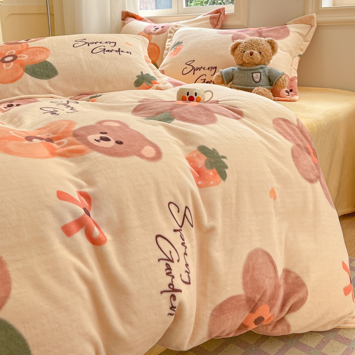 91家纺网 家纺一手货源 找家纺 沐慕 2025新款高克重牛奶绒四件套 牛奶绒-棕熊花