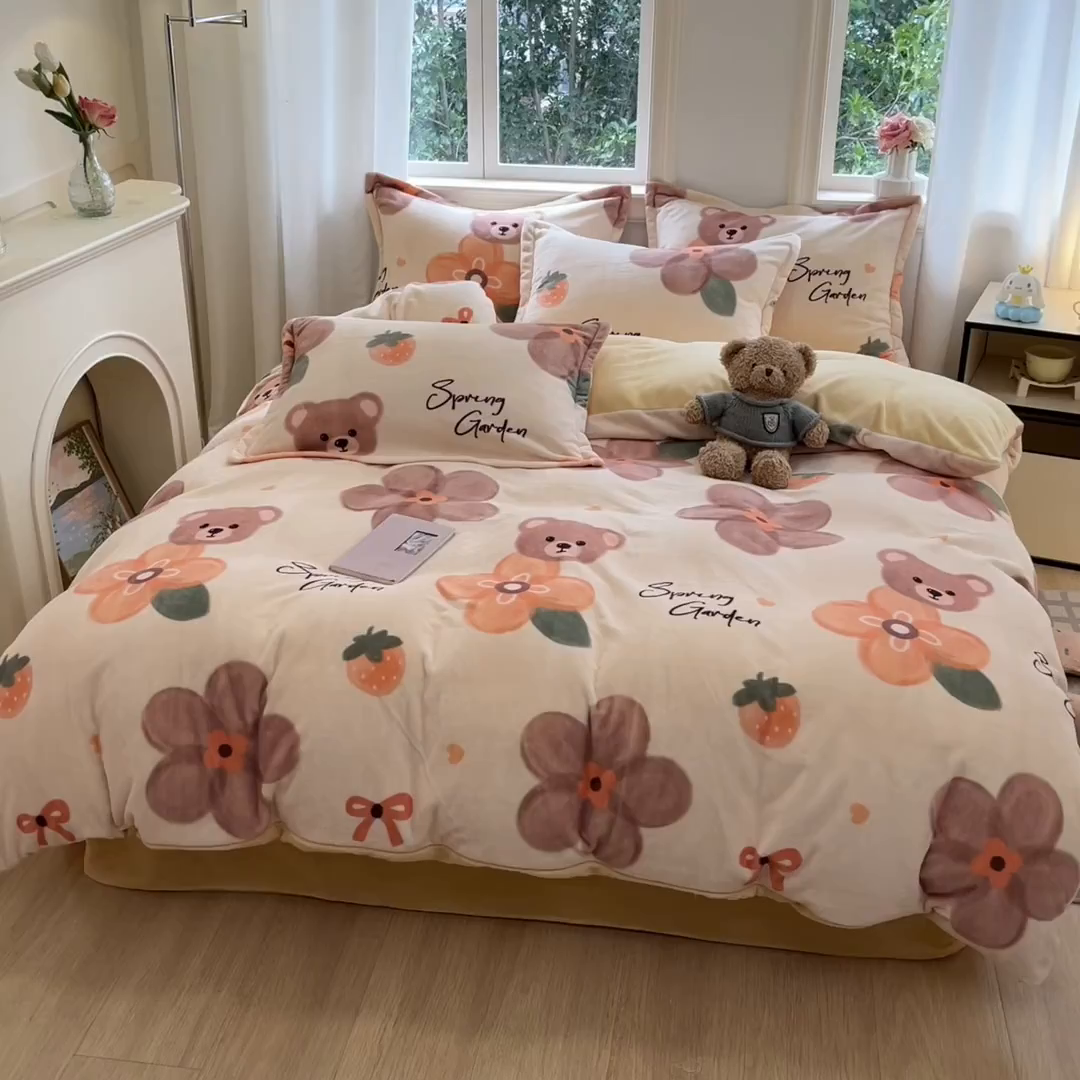 91家纺网 家纺一手货源 找家纺 沐慕 2025新款高克重牛奶绒四件套 牛奶绒-棕熊花