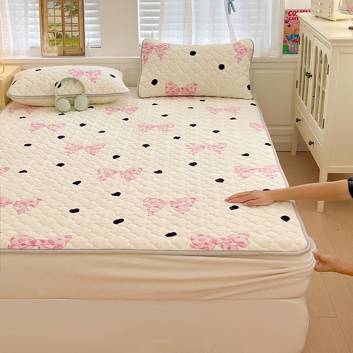 91家纺网 家纺一手货源 找家纺 富馨莱 2025新款牛奶绒夹棉床笠支持一件定做 蝴蝶结-夹棉