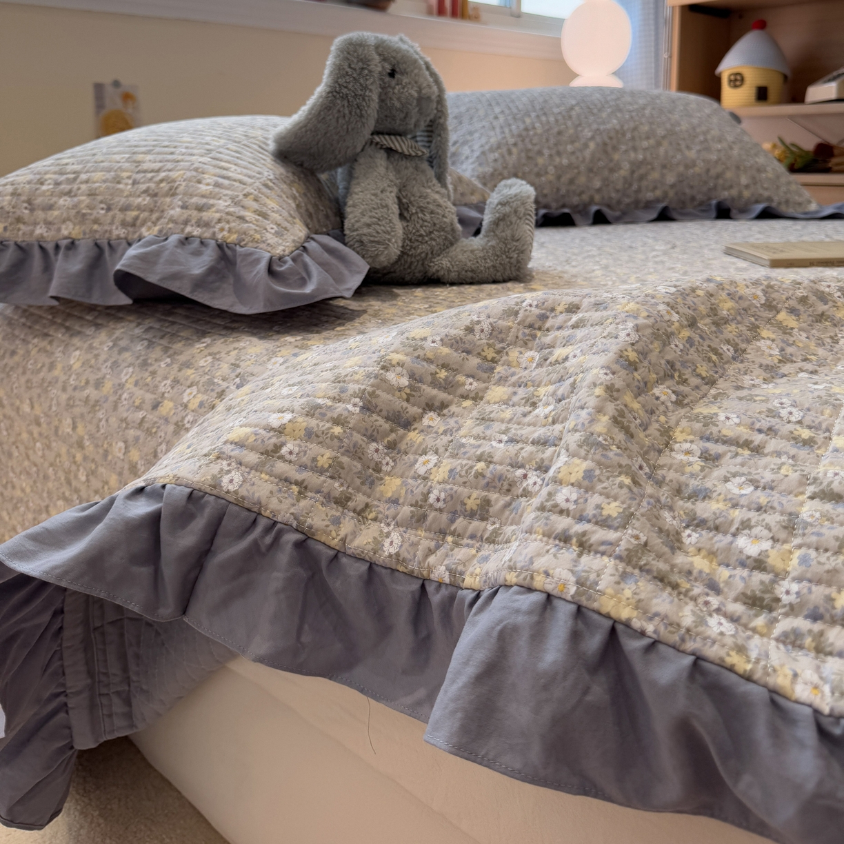 91家纺网 家纺一手货源 找家纺 一加一 2025新款小清新花边款大豆被床盖系列 秋日记忆