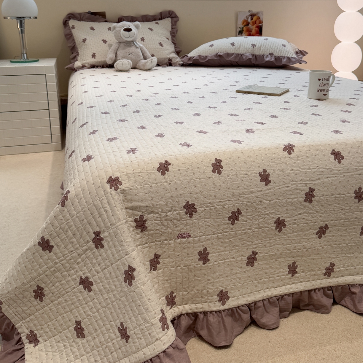 91家纺网 家纺一手货源 找家纺 一加一 2025新款小清新花边款大豆被床盖系列 梦想熊