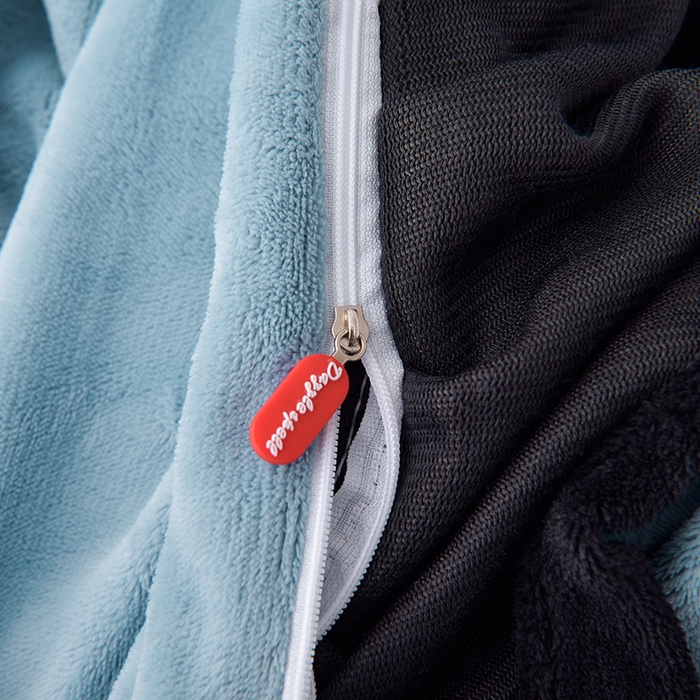 91家纺网 家纺一手货源 找家纺 炫拼家纺 2025新款刺绣黑花边高克重牛奶绒四件套-法式玫瑰 法式玫瑰-静谧蓝