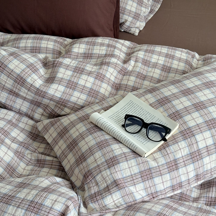 91家纺网 家纺一手货源 找家纺 玛奇朵 2025秋冬新品韩国色织A类三层皱皱纱系列四件套 巷往