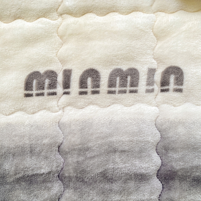 91家纺网 家纺一手货源 找家纺 优品惠 2025新款兔毛绒床垫学生床垫床褥子床护垫 时尚灰