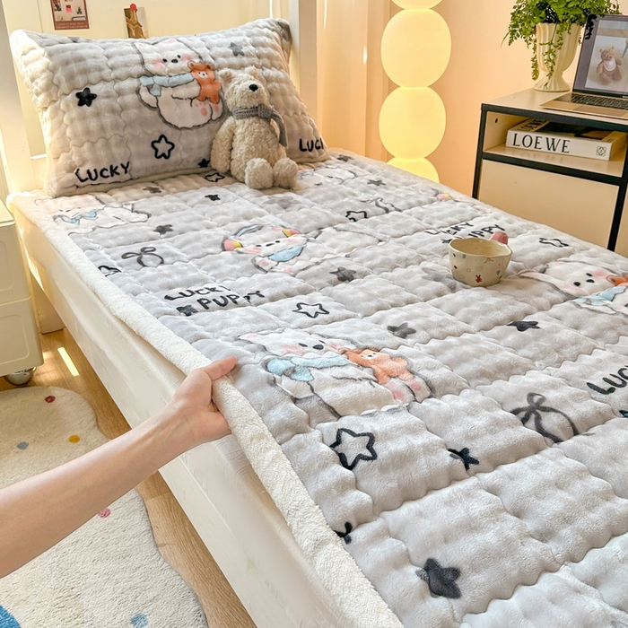 91家纺网 家纺一手货源 找家纺 优品惠 2025新款兔毛绒床垫学生床垫床褥子床护垫 西高地