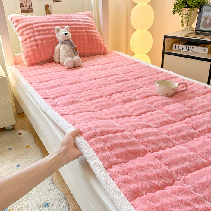 91家纺网 家纺一手货源 找家纺 优品惠 2025新款兔毛绒床垫学生床垫床褥子床护垫 樱花粉