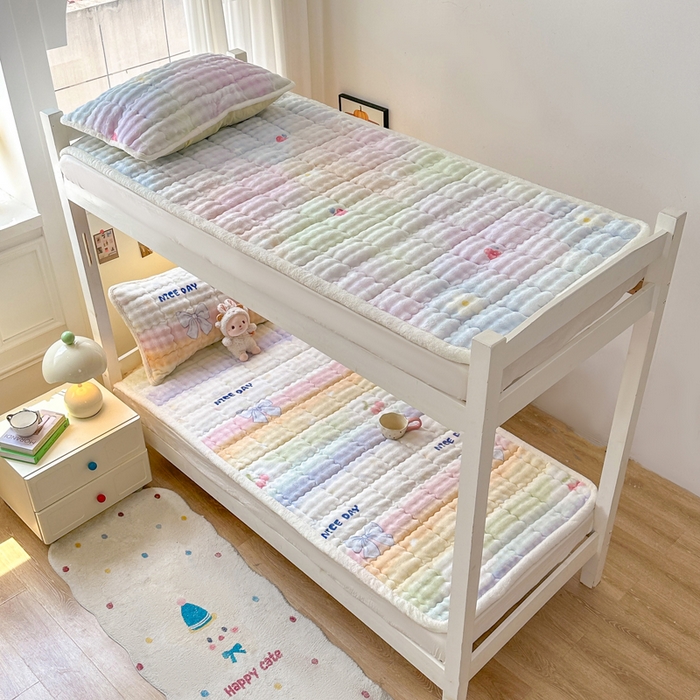 91家纺网 家纺一手货源 找家纺 优品惠 2025新款兔毛绒床垫学生床垫床褥子床护垫 晕染kt