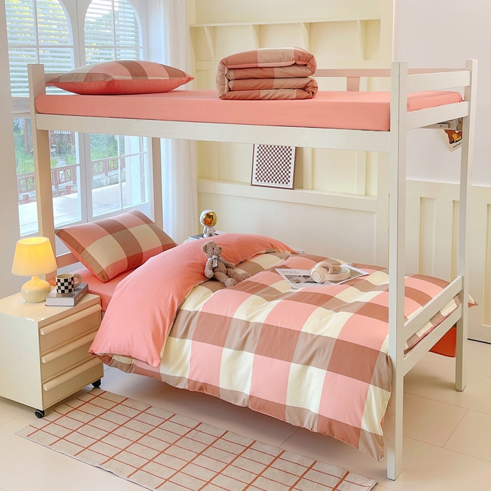 91家纺网 家纺一手货源 找家纺 春皖家纺 2025新款12868全棉印花上下铺四件套-学生床 粉大格