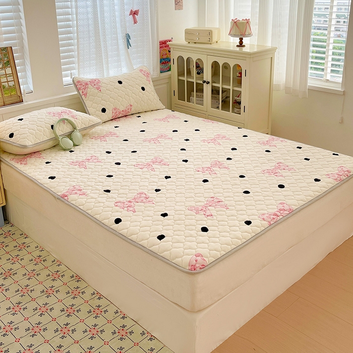 91家纺网 家纺一手货源 找家纺 富馨莱 2025新款牛奶绒夹棉床笠支持一件定做 蝴蝶结-夹棉