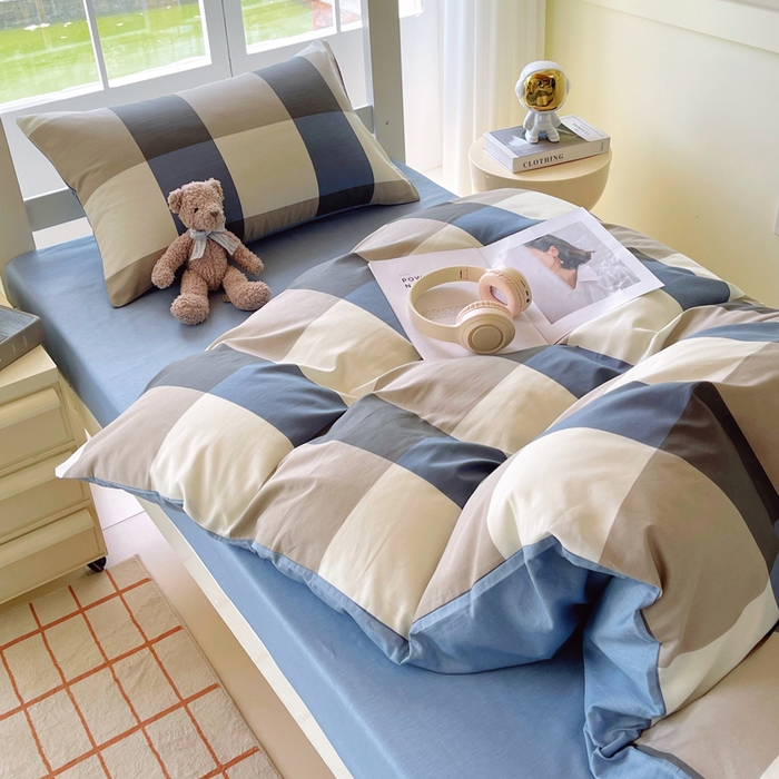 91家纺网 家纺一手货源 找家纺 春皖家纺 2025新款12868全棉印花上下铺四件套-学生床 蓝大格