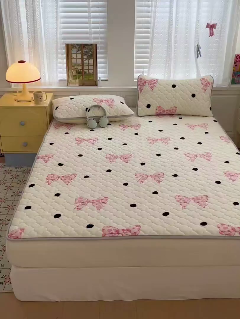 91家纺网 家纺一手货源 找家纺 富馨莱 2025新款牛奶绒夹棉床笠支持一件定做 蝴蝶结-夹棉