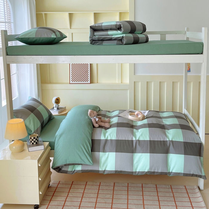 91家纺网 家纺一手货源 找家纺 春皖家纺 2025新款12868全棉印花上下铺四件套-学生床 绿大格