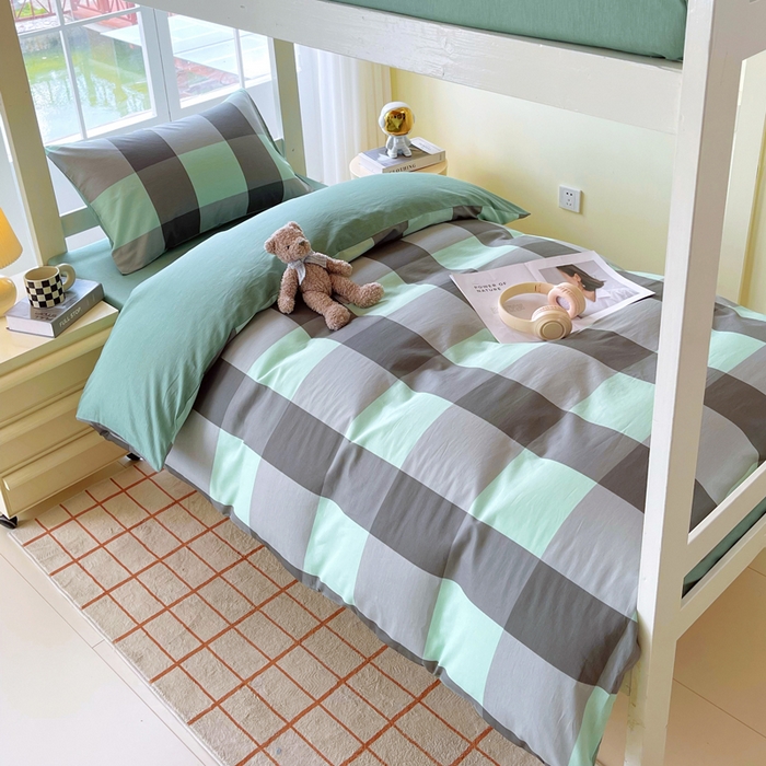 91家纺网 家纺一手货源 找家纺 春皖家纺 2025新款12868全棉印花上下铺四件套-学生床 绿大格