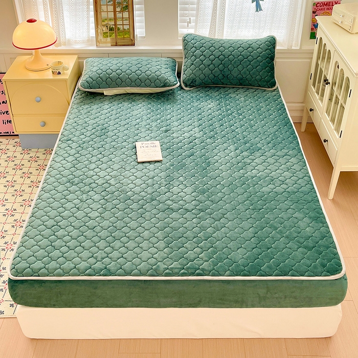 91家纺网 家纺一手货源 找家纺 富馨莱 2025新款牛奶绒夹棉床笠支持一件定做 孔雀蓝-夹棉