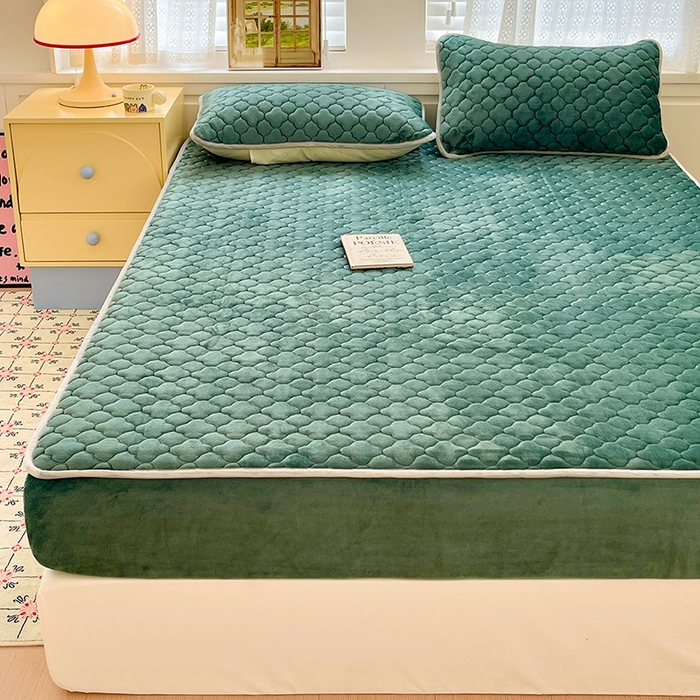 91家纺网 家纺一手货源 找家纺 富馨莱 2025新款牛奶绒夹棉床笠支持一件定做 孔雀蓝-夹棉