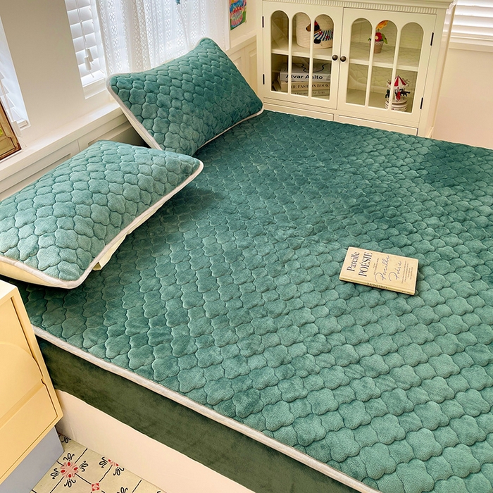 91家纺网 家纺一手货源 找家纺 富馨莱 2025新款牛奶绒夹棉床笠支持一件定做 孔雀蓝-夹棉