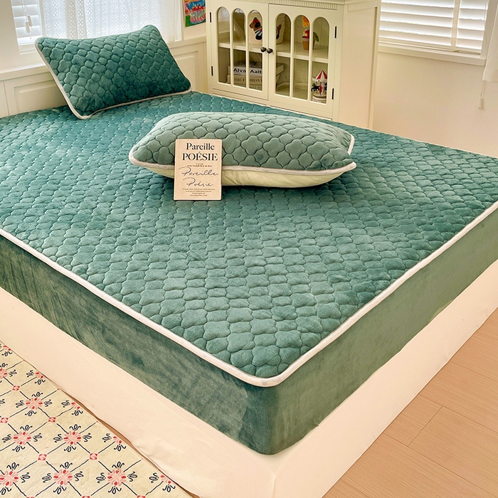 91家纺网 家纺一手货源 找家纺 富馨莱 2025新款牛奶绒夹棉床笠支持一件定做 孔雀蓝-夹棉