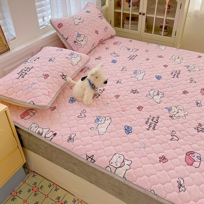 91家纺网 家纺一手货源 找家纺 富馨莱 2025新款牛奶绒夹棉床笠支持一件定做 萌宠乐园-夹棉