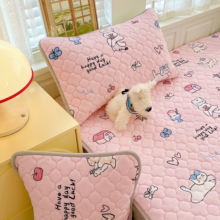 91家纺网 家纺一手货源 找家纺 富馨莱 2025新款牛奶绒夹棉床笠支持一件定做 萌宠乐园-夹棉