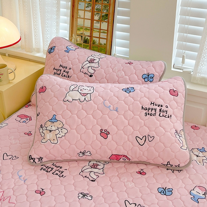 91家纺网 家纺一手货源 找家纺 富馨莱 2025新款牛奶绒夹棉床笠支持一件定做 萌宠乐园-夹棉