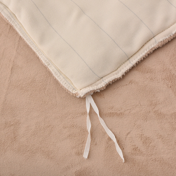 91家纺网 家纺一手货源 找家纺 氧家 2025新款高克重牛奶绒拼角刺绣床单床笠床盖款四件套-星语 星语-白