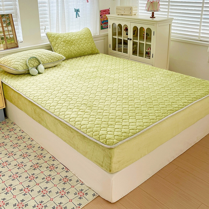 91家纺网 家纺一手货源 找家纺 富馨莱 2025新款牛奶绒夹棉床笠支持一件定做 抹茶绿-夹棉