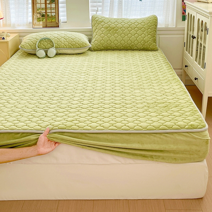 91家纺网 家纺一手货源 找家纺 富馨莱 2025新款牛奶绒夹棉床笠支持一件定做 抹茶绿-夹棉