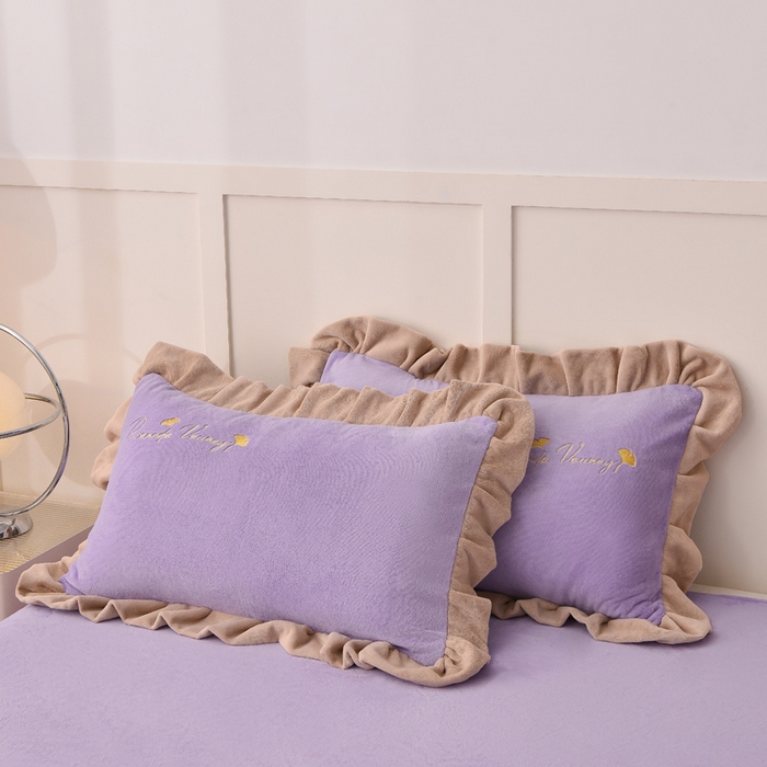 91家纺网 家纺一手货源 找家纺 氧家 2025新款高克重牛奶绒拼角刺绣床单床笠床盖款四件套-星语 星语-紫