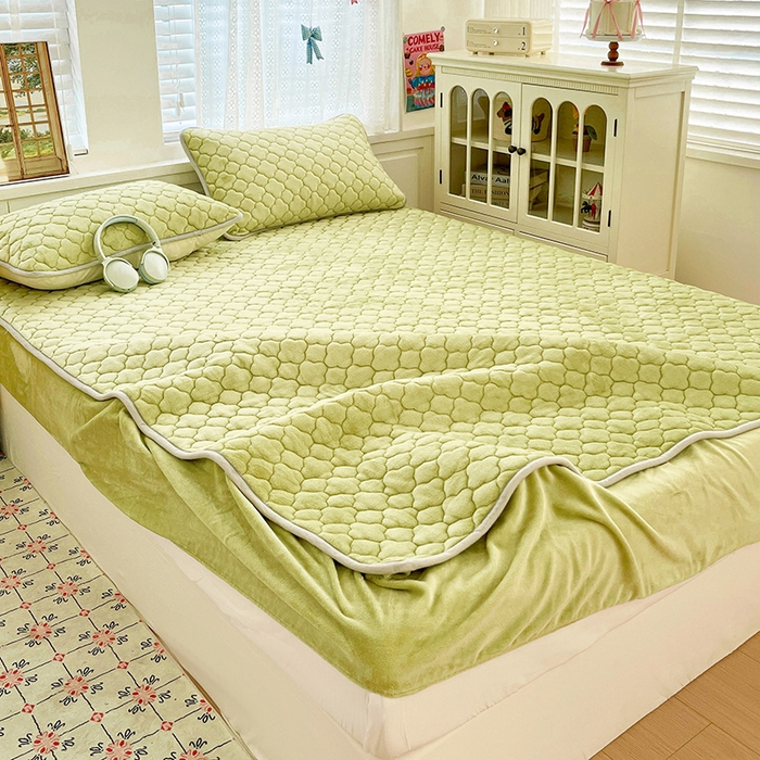 91家纺网 家纺一手货源 找家纺 富馨莱 2025新款牛奶绒夹棉床笠支持一件定做 抹茶绿-夹棉