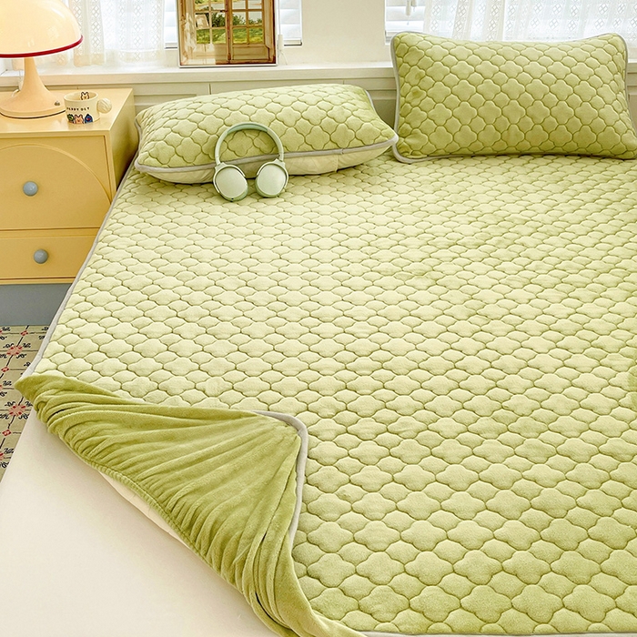 91家纺网 家纺一手货源 找家纺 富馨莱 2025新款牛奶绒夹棉床笠支持一件定做 抹茶绿-夹棉