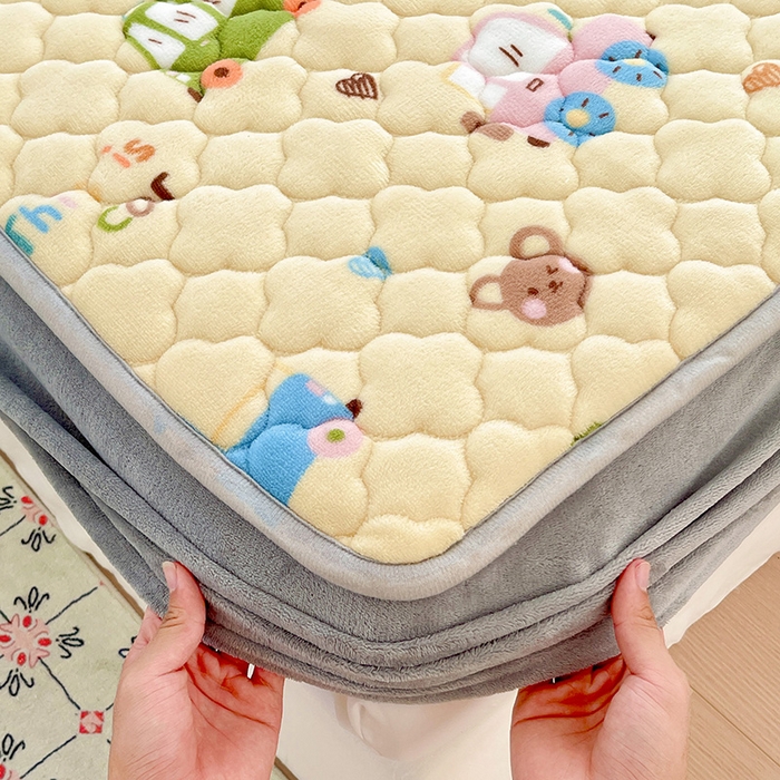 91家纺网 家纺一手货源 找家纺 富馨莱 2025新款牛奶绒夹棉床笠支持一件定做 汽车乐园-夹棉