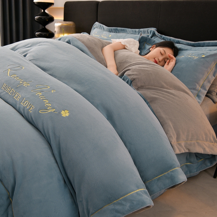 91家纺网 家纺一手货源 找家纺 （总）氧家2025新款60支全棉贡缎纯色四件套