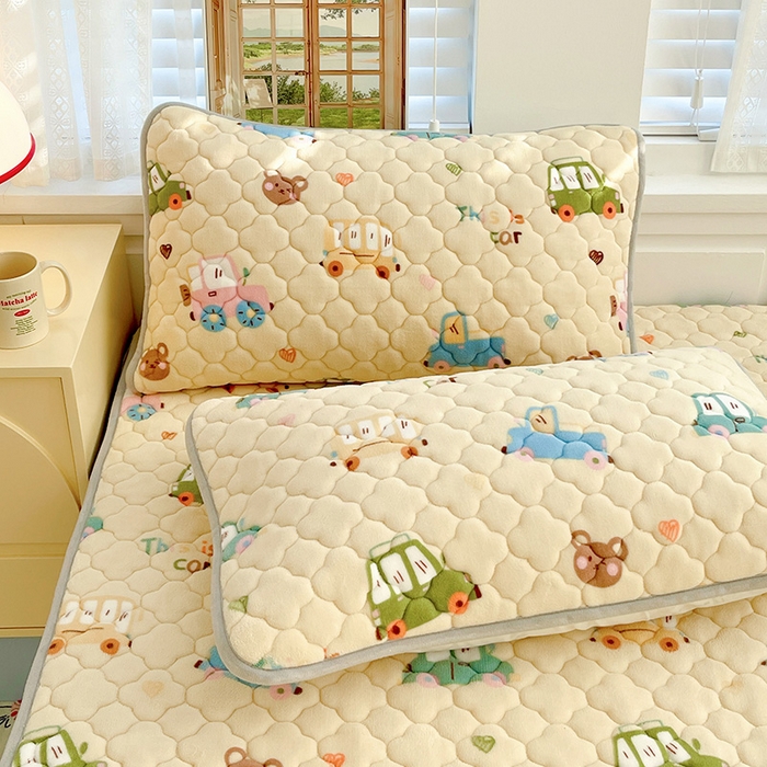 91家纺网 家纺一手货源 找家纺 富馨莱 2025新款牛奶绒夹棉床笠支持一件定做 汽车乐园-夹棉