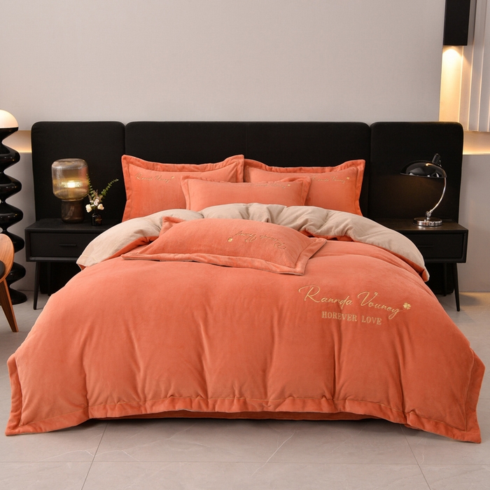 91家纺网 家纺一手货源 找家纺 氧家 2025新款高克重牛奶绒拼角刺绣床单床笠床盖款四件套-经典 经典-橙