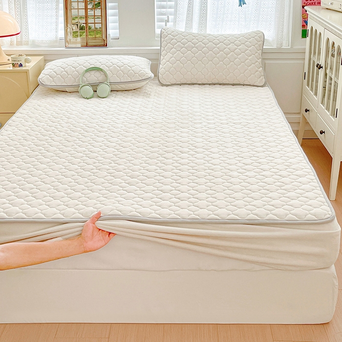 91家纺网 家纺一手货源 找家纺 富馨莱 2025新款牛奶绒夹棉床笠支持一件定做 轻奢白-夹棉