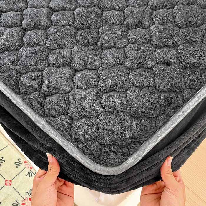 91家纺网 家纺一手货源 找家纺 富馨莱 2025新款牛奶绒夹棉床笠支持一件定做 轻奢灰-夹棉