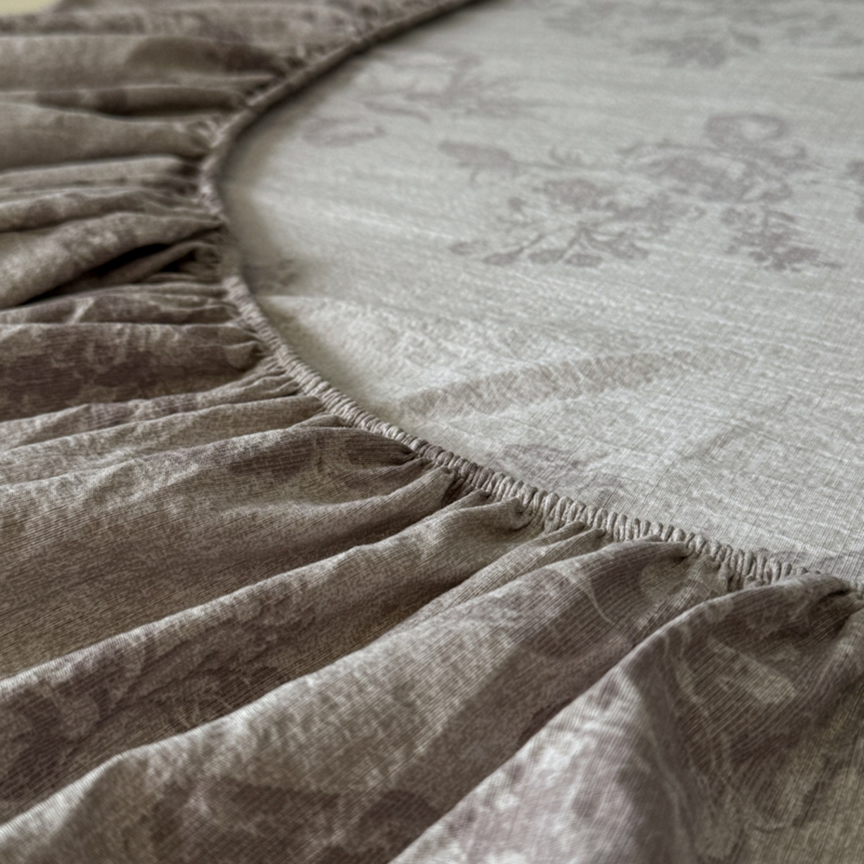 91家纺网 家纺一手货源 找家纺 漫仙阁家纺 2025新款高克重复古原麻单床笠床笠单件单品床笠 城堡花园