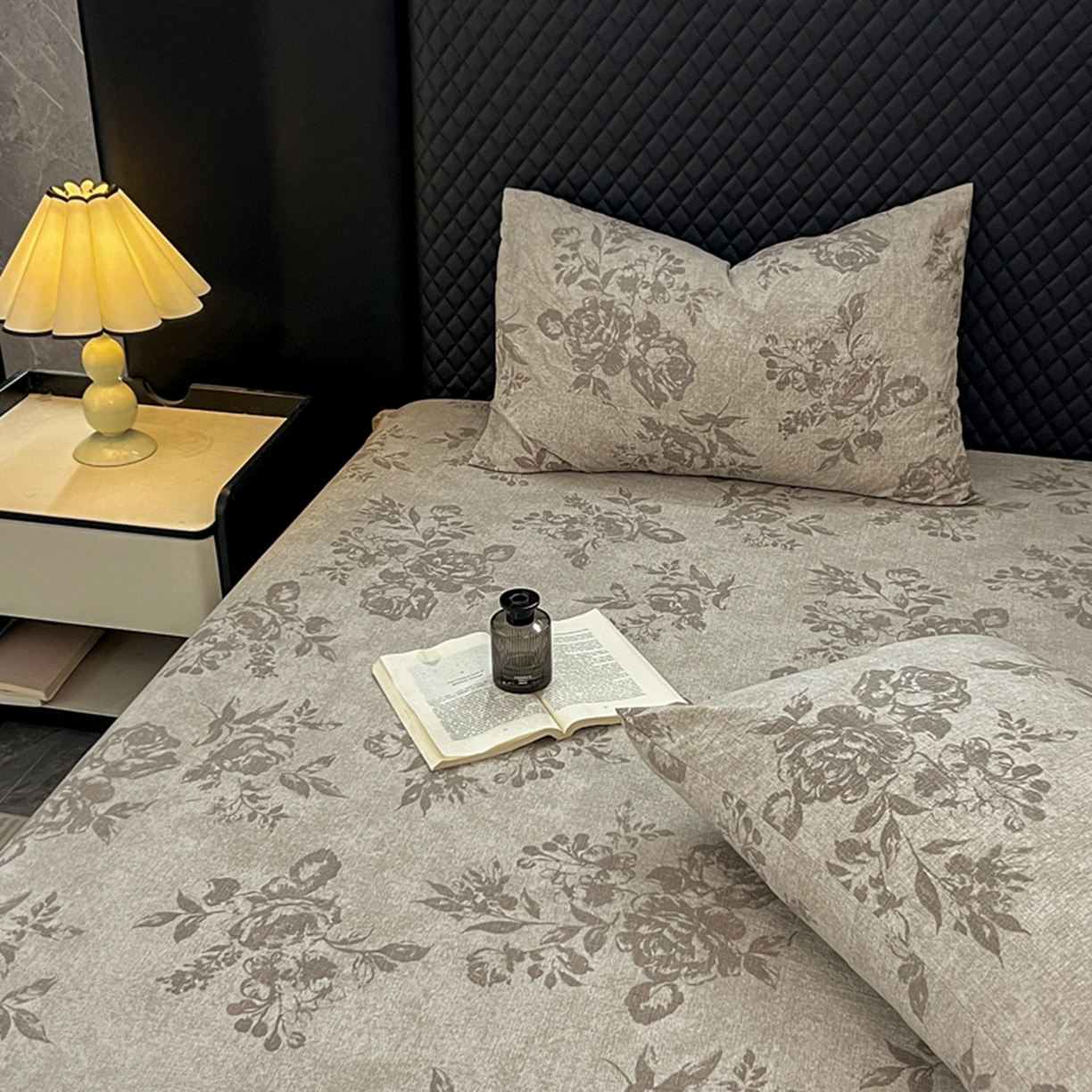 91家纺网 家纺一手货源 找家纺 漫仙阁家纺 2025新款高克重复古原麻单床笠床笠单件单品床笠 城堡花园