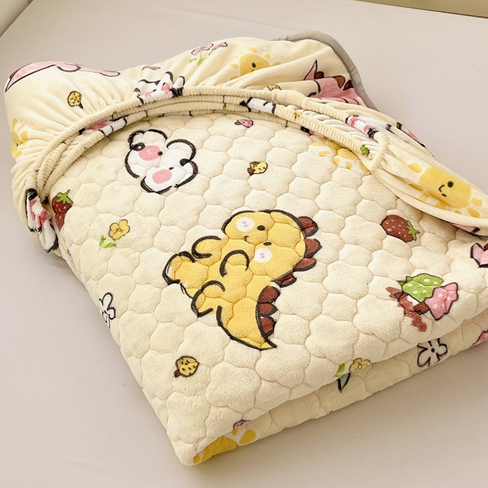 91家纺网 家纺一手货源 找家纺 富馨莱 2025新款牛奶绒夹棉床笠支持一件定做 淘气恐龙-夹棉