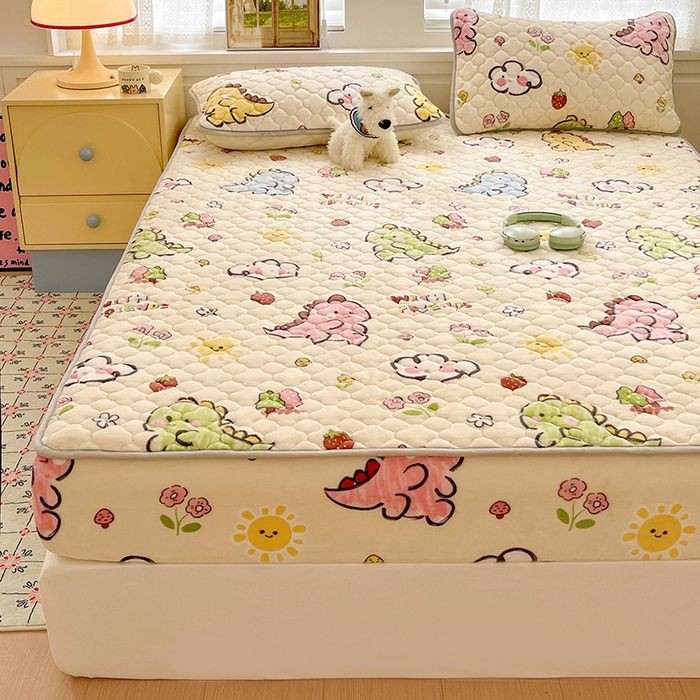 91家纺网 家纺一手货源 找家纺 富馨莱 2025新款牛奶绒夹棉床笠支持一件定做 淘气恐龙-夹棉