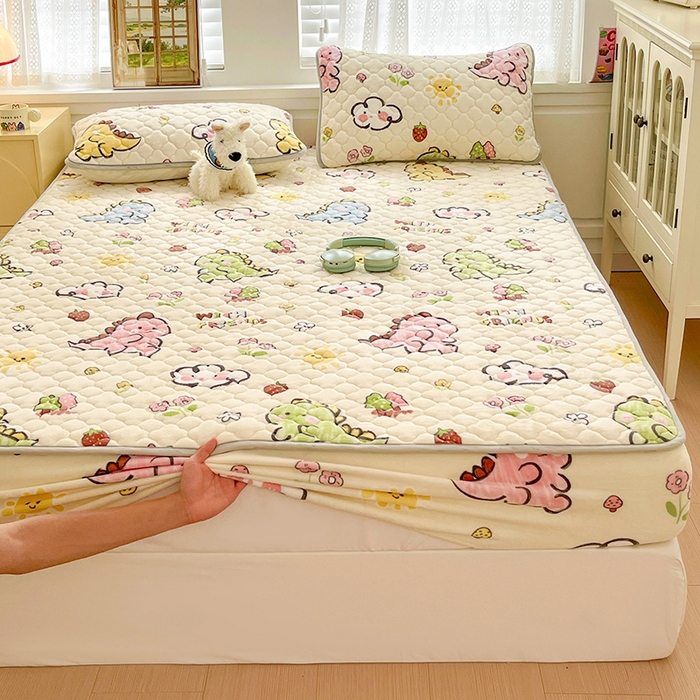 91家纺网 家纺一手货源 找家纺 富馨莱 2025新款牛奶绒夹棉床笠支持一件定做 淘气恐龙-夹棉