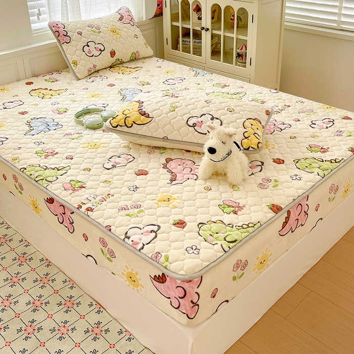 91家纺网 家纺一手货源 找家纺 富馨莱 2025新款牛奶绒夹棉床笠支持一件定做 淘气恐龙-夹棉