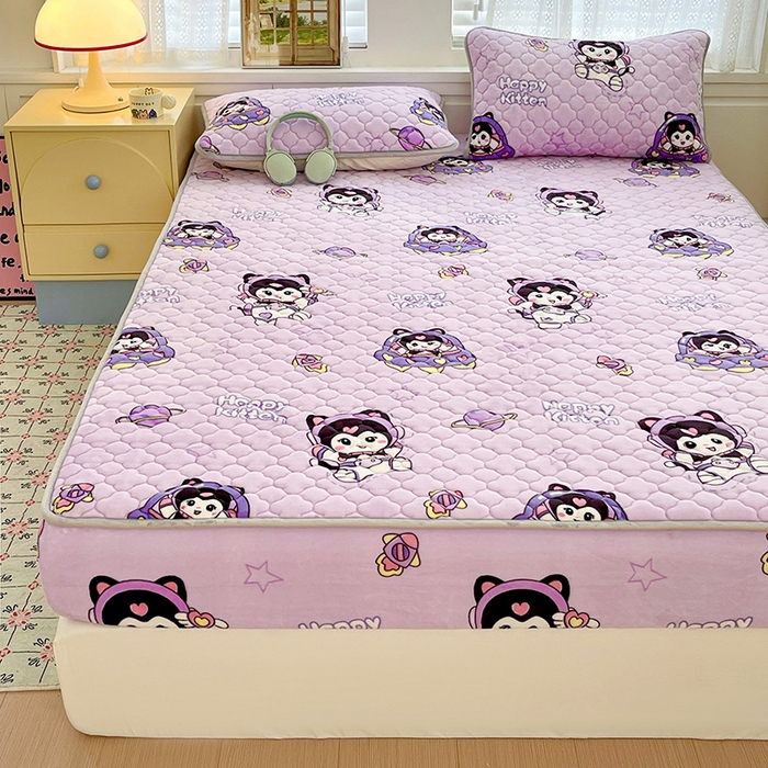 91家纺网 家纺一手货源 找家纺 富馨莱 2025新款牛奶绒夹棉床笠支持一件定做 甜美星际-夹棉