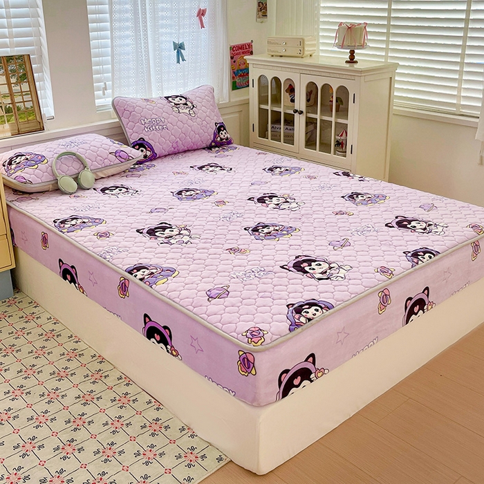 91家纺网 家纺一手货源 找家纺 富馨莱 2025新款牛奶绒夹棉床笠支持一件定做 甜美星际-夹棉